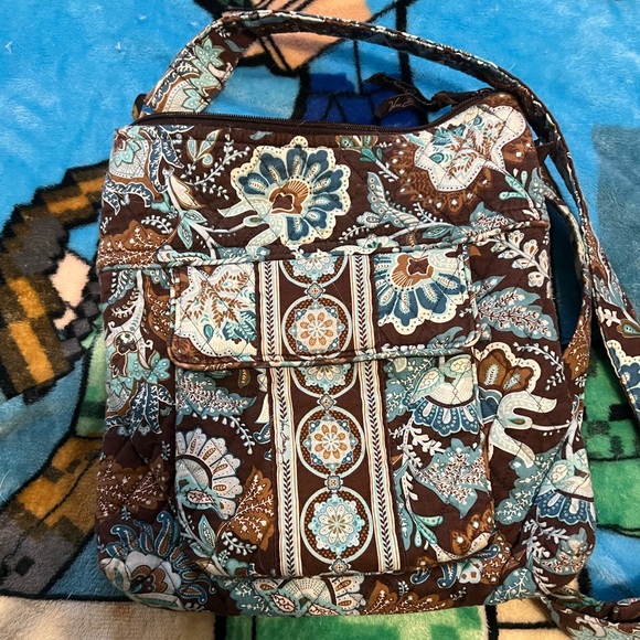 VINTAGE Y2K RETIRED BLUE PAISLEY VERA BRADLEY CROSSBODY - Picture 1 of 6